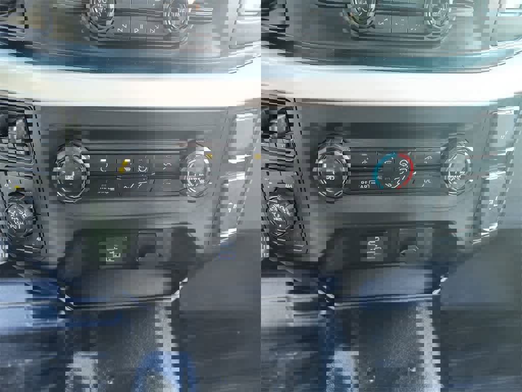 Used 2023 Ford F150 XLT w/ Trailer Tow Package image 19