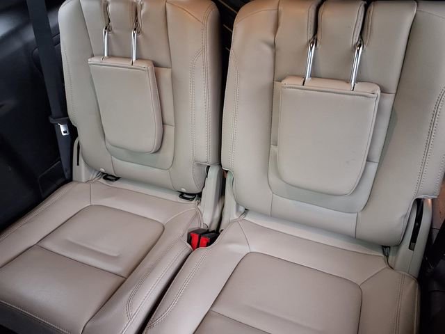 Used 2018 Ford Explorer XLT w/ Equipment Group 202A AWD/4WD image 8