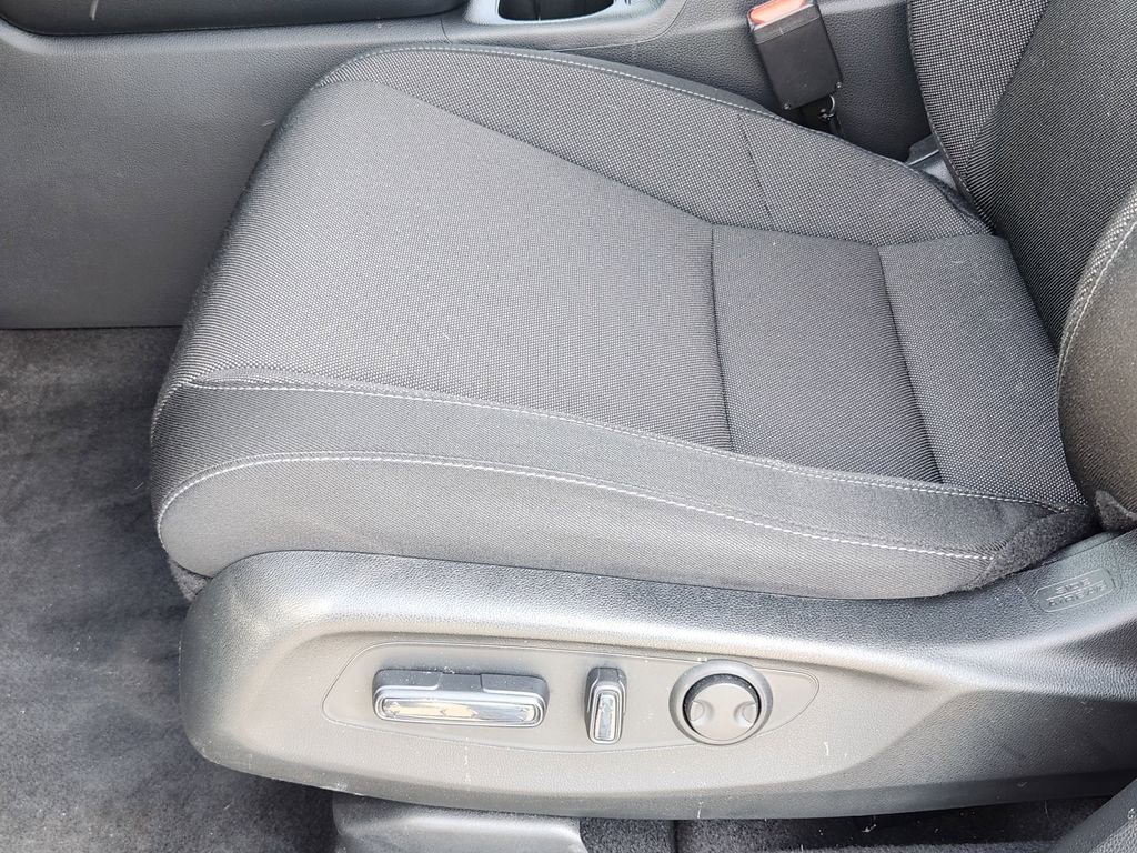 Used 2024 Honda CR-V EX image 8