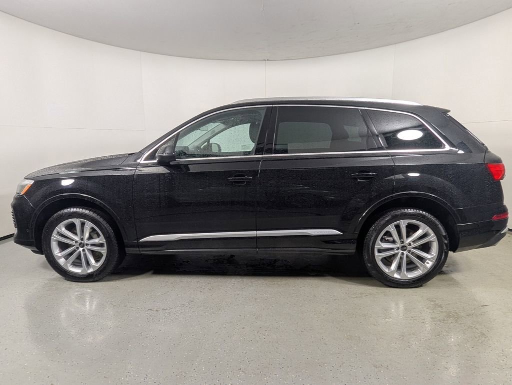 Used 2025 Audi Q7 3.0T Premium Plus image 4
