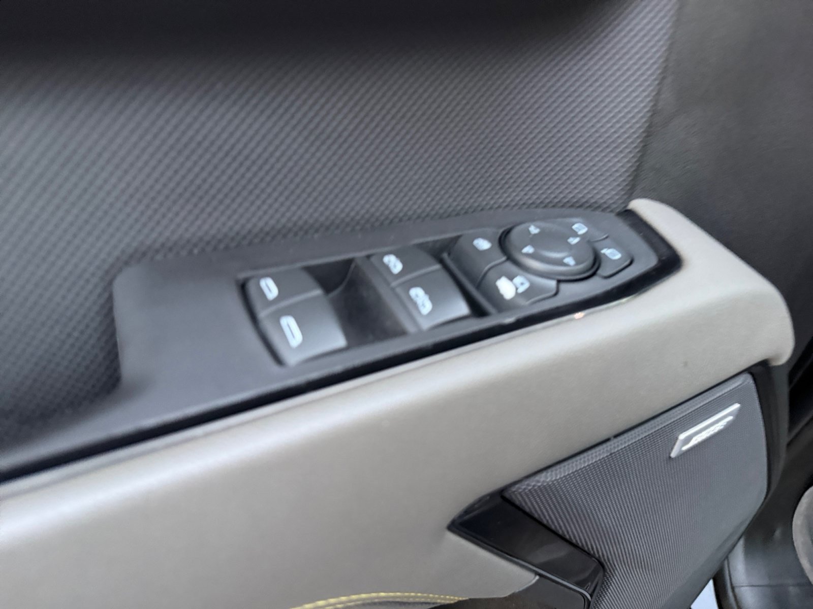 Used 2024 Chevrolet Silverado 1500 ZR2 AWD/4WD image 18