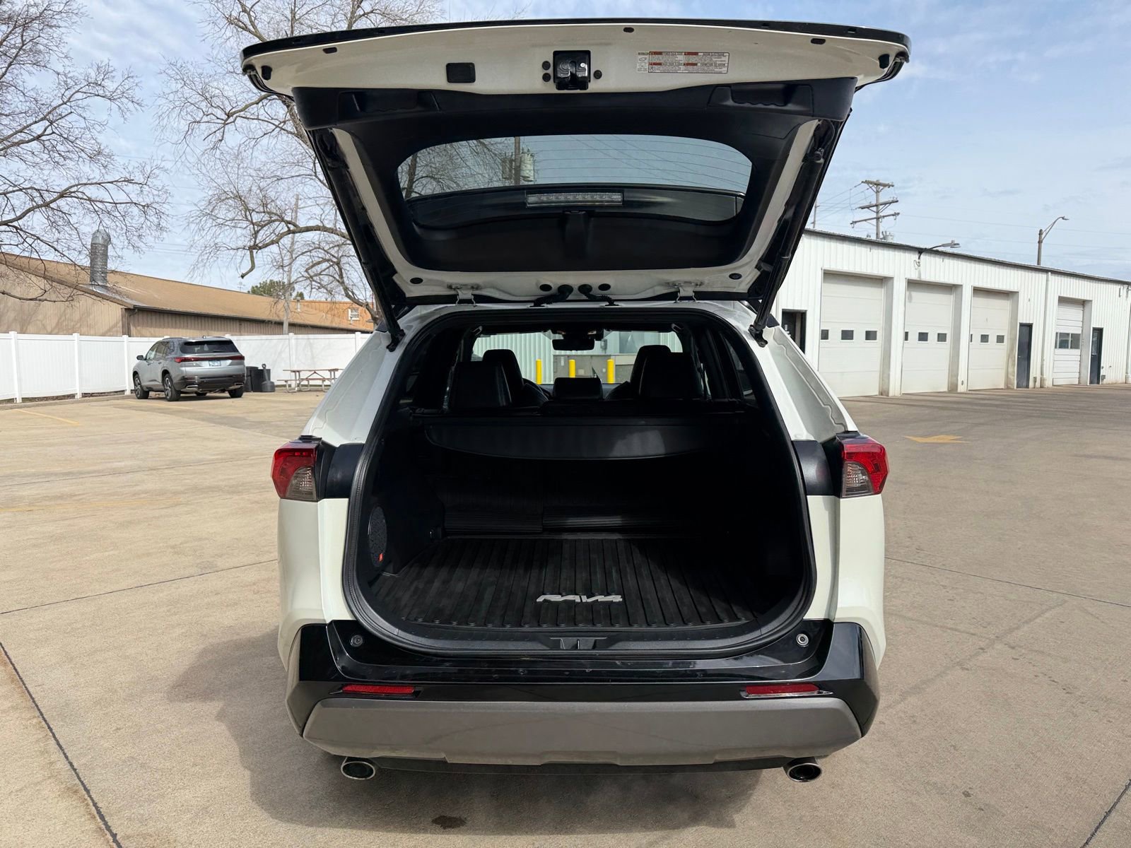 Used 2021 Toyota RAV4 XSE w/ XSE Grade Weather Package image 33