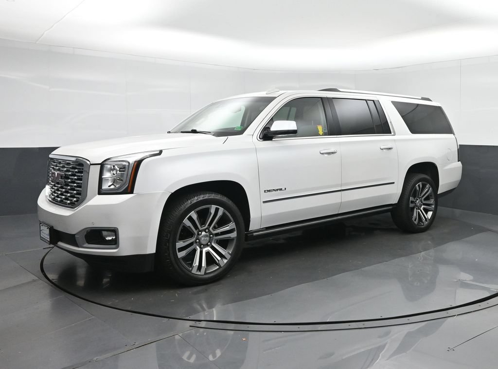 Used 2019 GMC Yukon XL Denali w/ Denali Ultimate Package AWD/4WD image 3