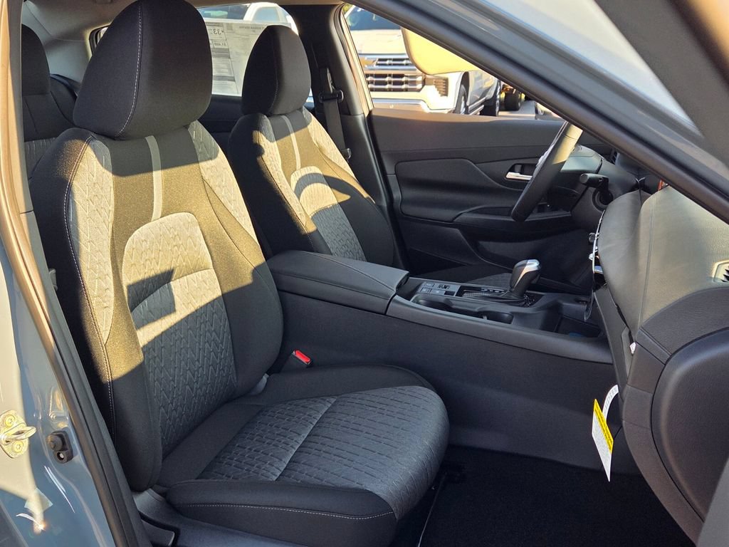 New 2027 Nissan Sentra SV w/ SV Convenience Package FWD image 14