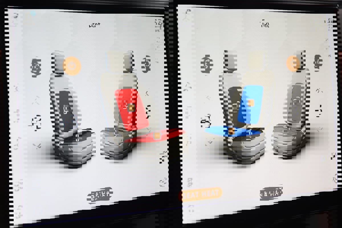 Used 2024 Jaguar F-PACE SVR image 8