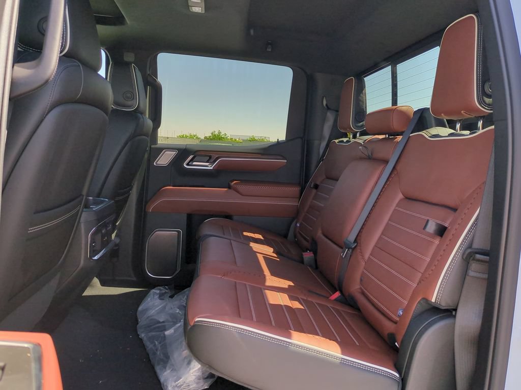 New 2026 GMC Sierra 1500 Denali Ultimate w/ LPO, Black Badging Package AWD/4WD image 26