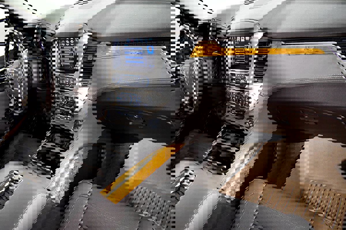 Used 2017 GMC Yukon XL Denali w/ Open Road Package image 27