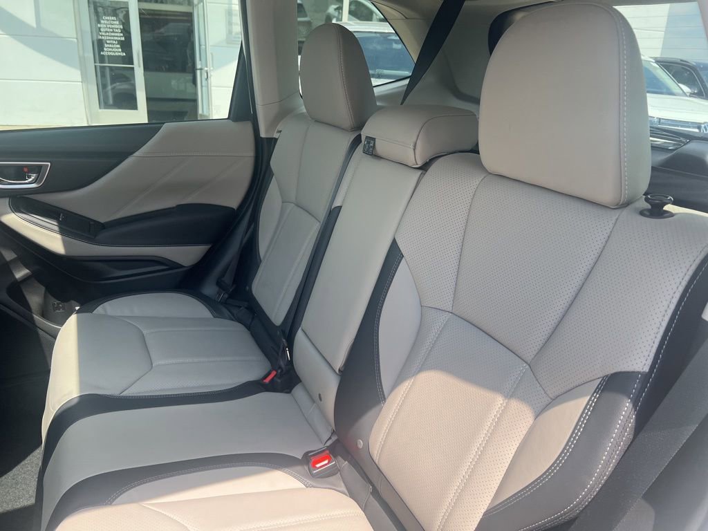 Used 2023 Subaru Forester Limited AWD/4WD image 18