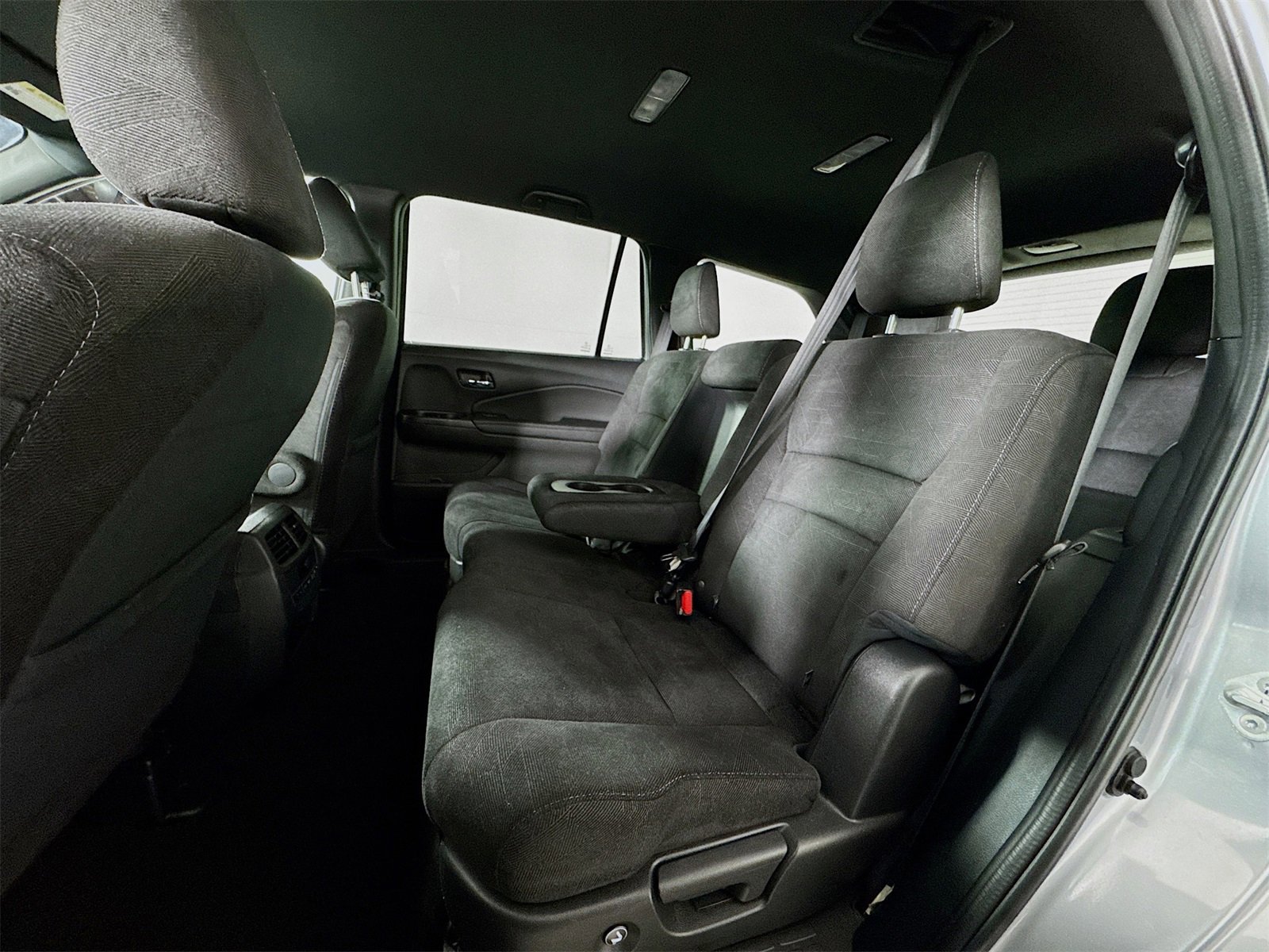 Used 2022 Honda Pilot Sport image 16