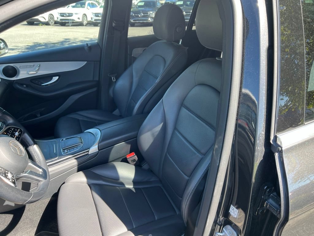Used 2020 Mercedes-Benz GLC 300 4MATIC image 27