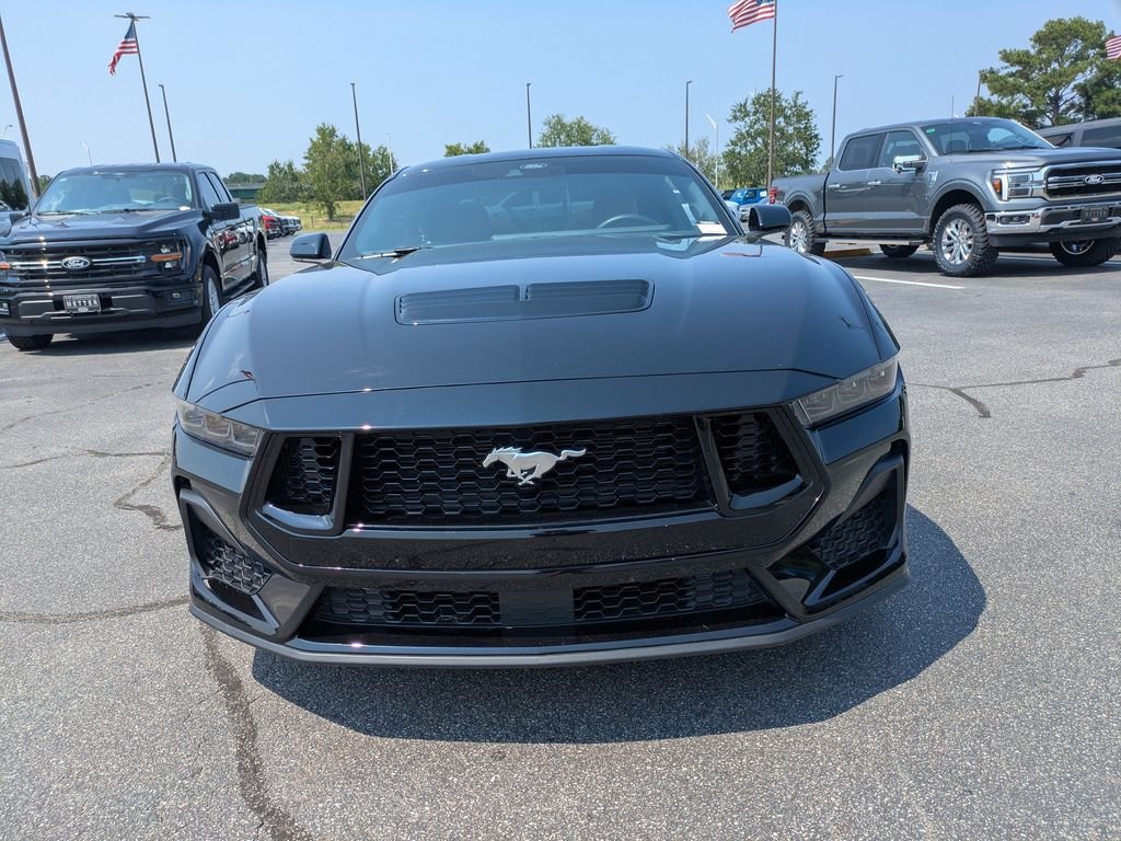 Used 2025 Ford Mustang GT Premium RWD image 9