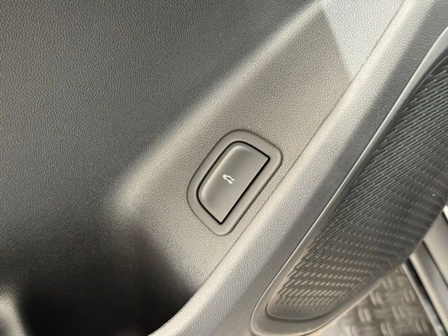 New 2026 Chevrolet Traverse LT image 17