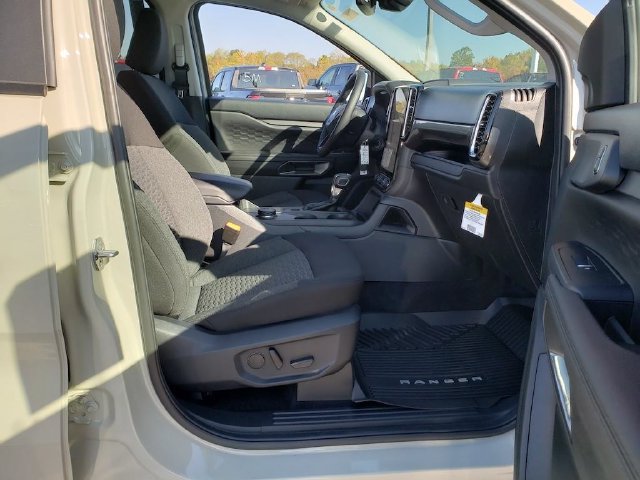 New 2025 Ford Ranger XLT w/ Equipment Group 301A High AWD/4WD image 19