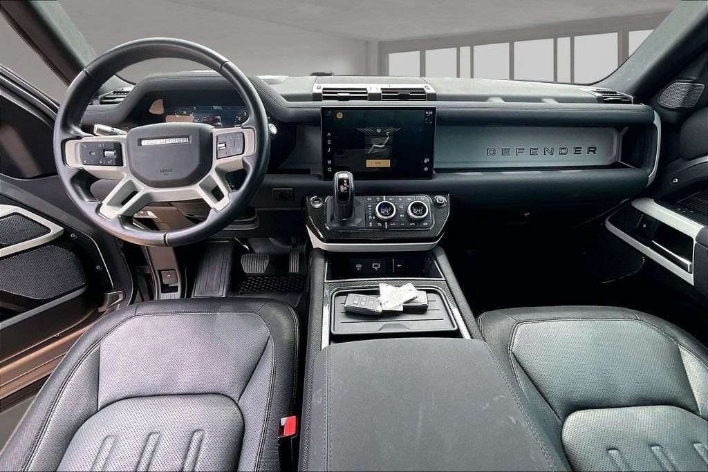 Used 2022 Land Rover Defender 90 X-Dynamic SE AWD/4WD image 15