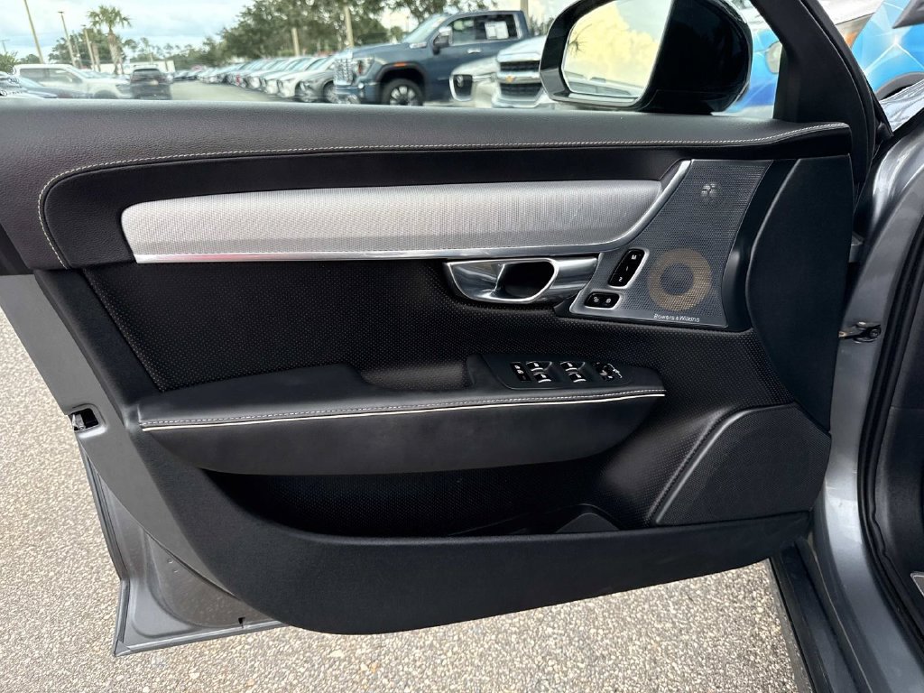Used 2020 Volvo S90 T6 R-Design AWD/4WD image 22
