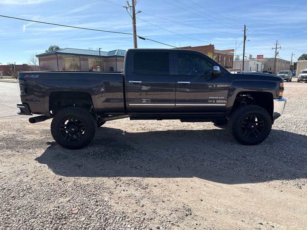 Used 2015 Chevrolet Silverado 2500 LTZ w/ Duramax Plus Package image 6