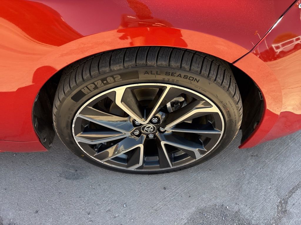 Used 2019 Toyota Corolla XSE FWD image 11
