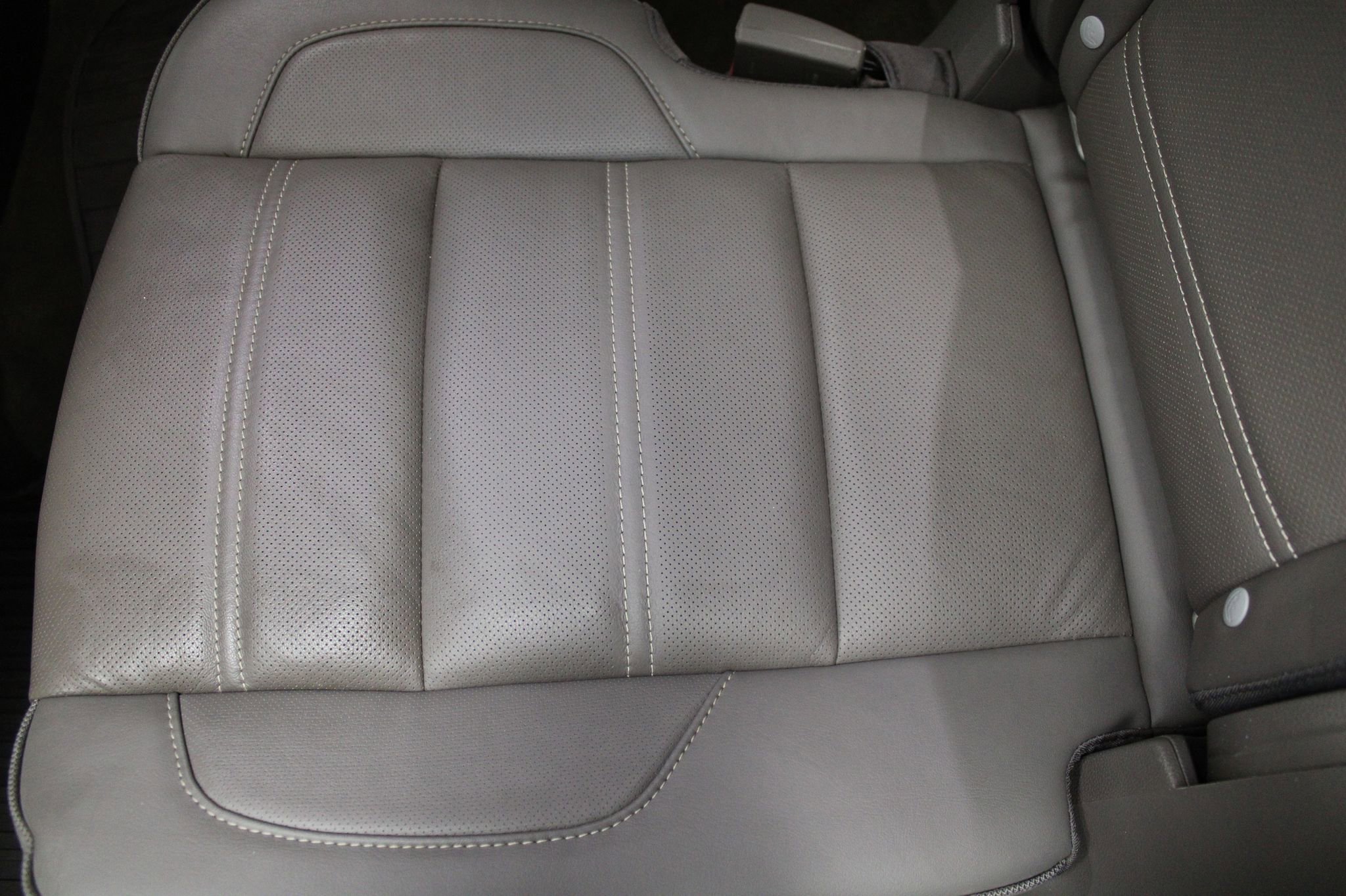 Used 2018 GMC Yukon Denali image 15