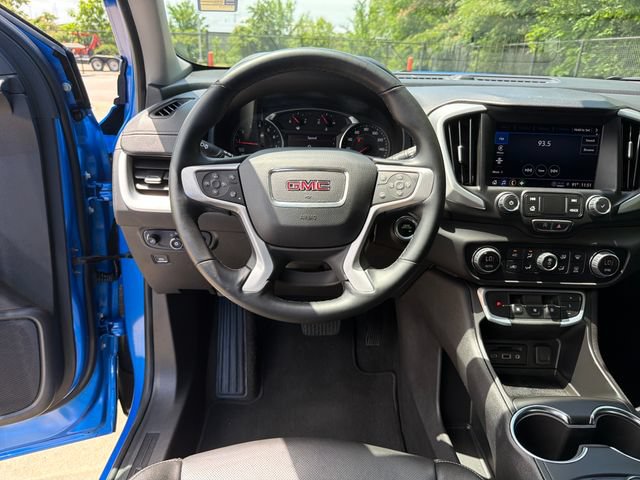 Used 2024 GMC Terrain SLT FWD image 15