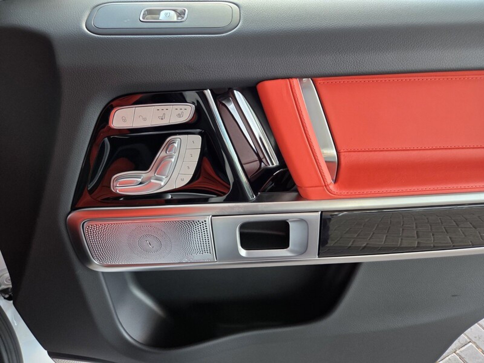 New 2027 Mercedes-Benz G 63 AMG 4MATIC image 19