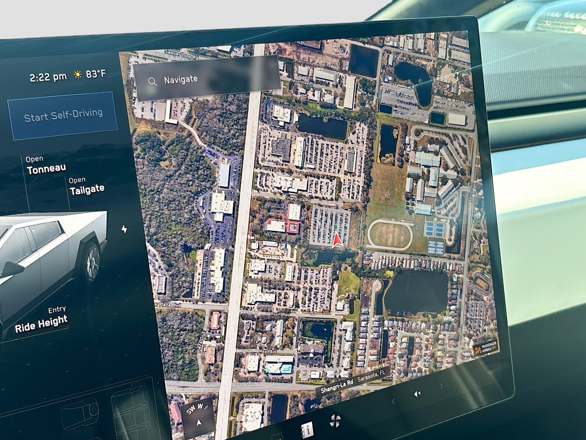 Used 2024 Tesla Cybertruck AWD Crew Cab image 28