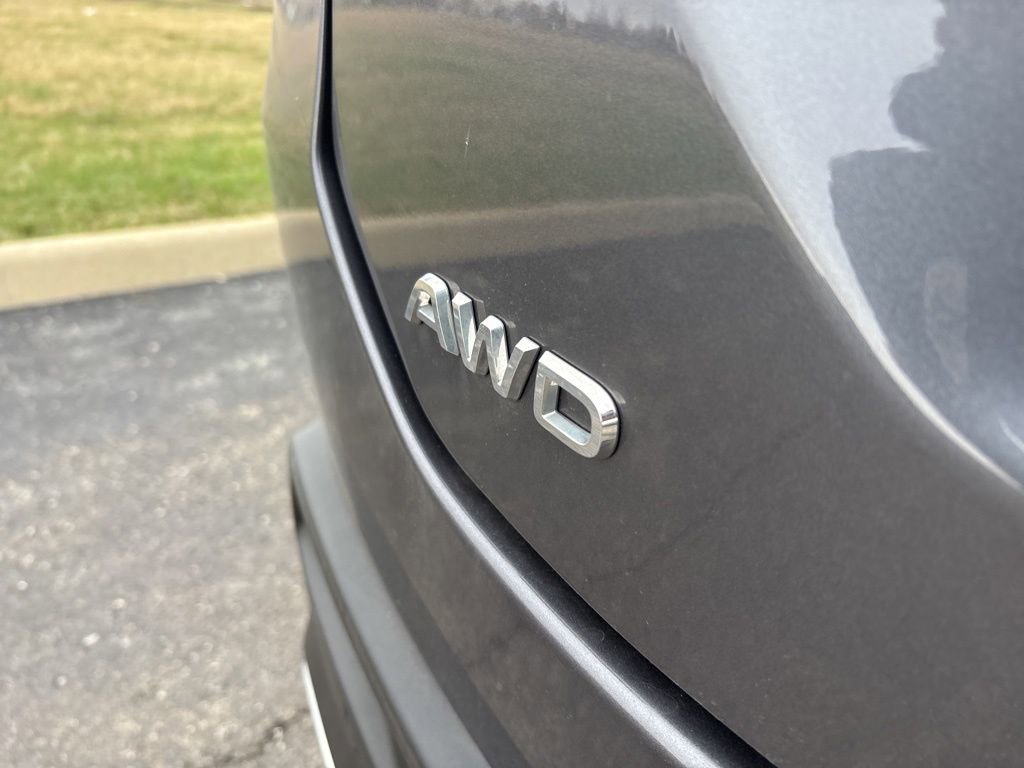 Used 2025 Honda Pilot Touring image 5