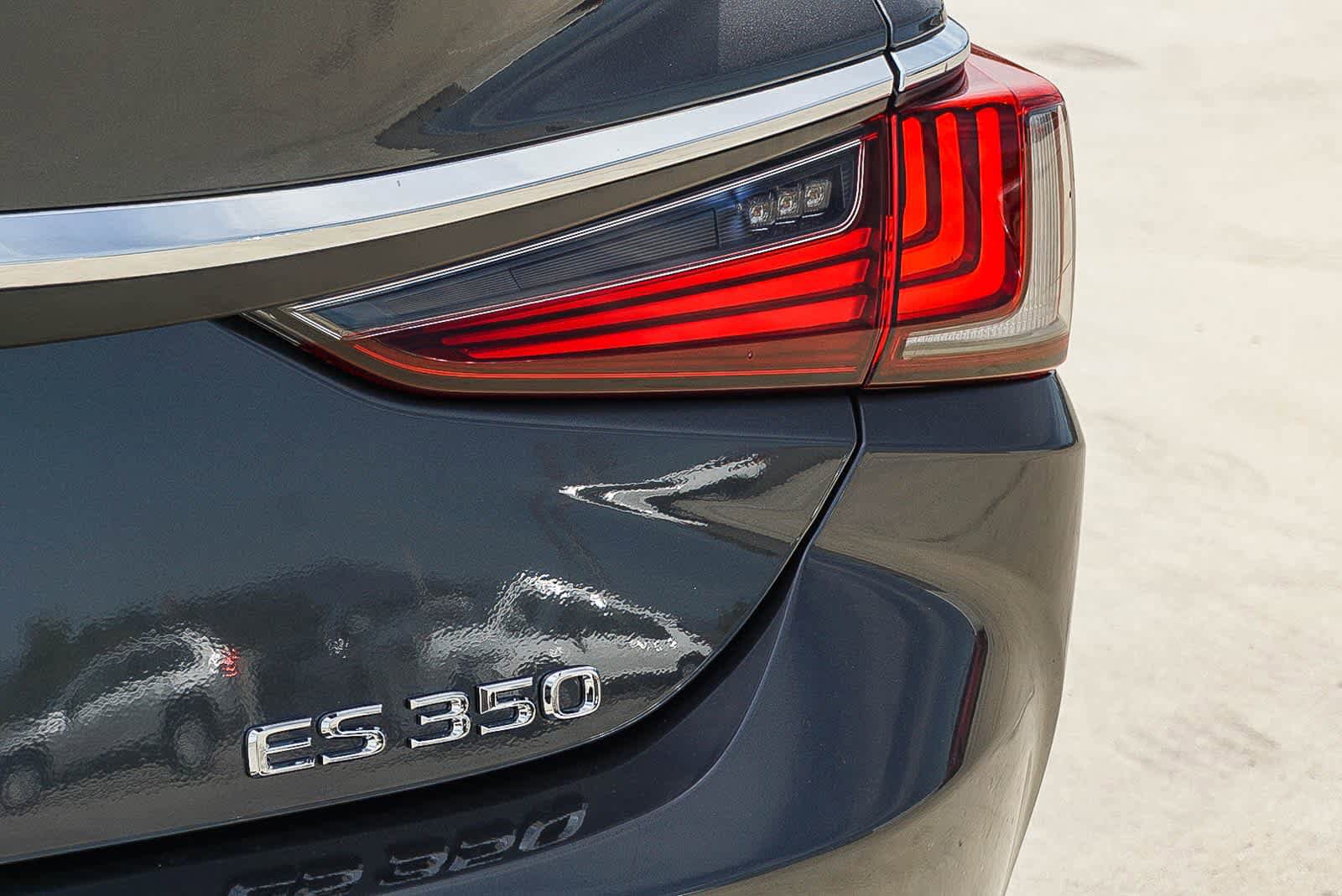 Used 2025 Lexus ES 350 w/ Accessory Package (Z2) FWD image 13