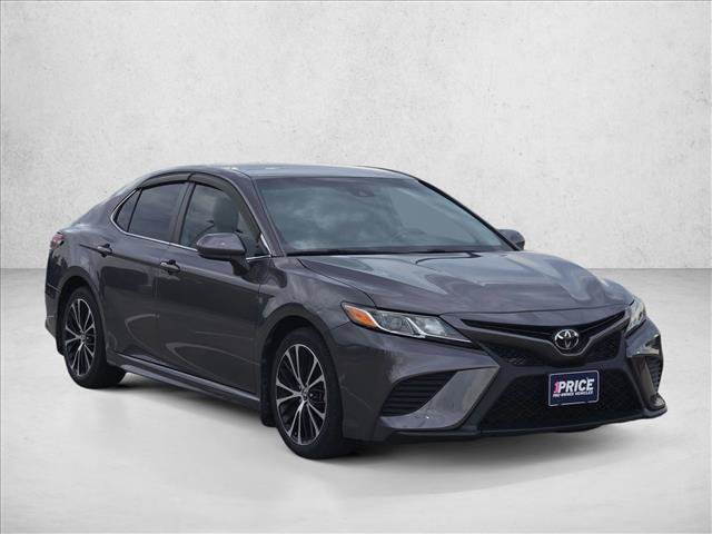 Used 2020 Toyota Camry SE FWD video 3