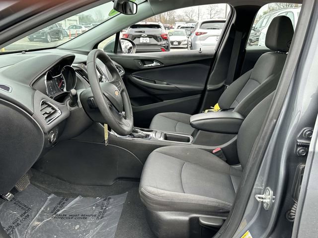 Used 2019 Chevrolet Cruze LT image 18