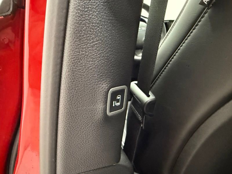 New 2026 Chrysler Pacifica Limited image 23