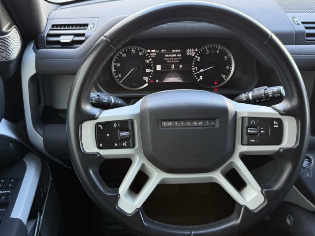 Used 2023 Land Rover Defender 130 SE AWD/4WD image 13