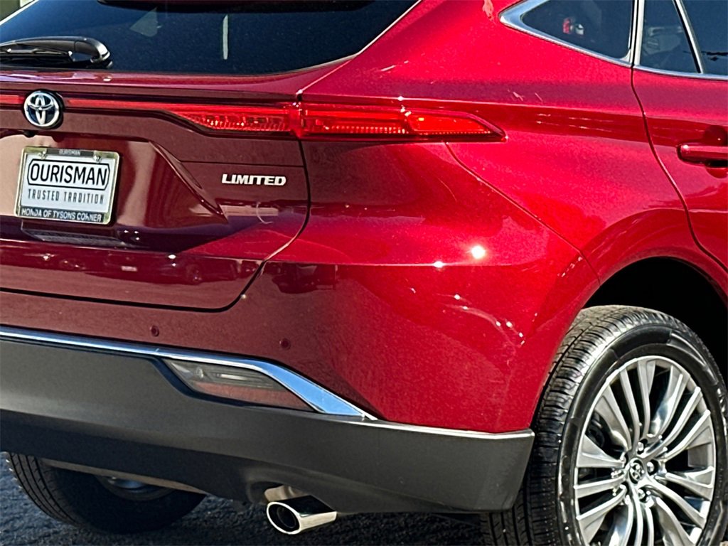 Used 2024 Toyota Venza Limited image 7