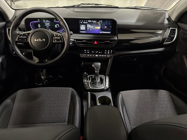 Used 2025 Kia Seltos S image 25