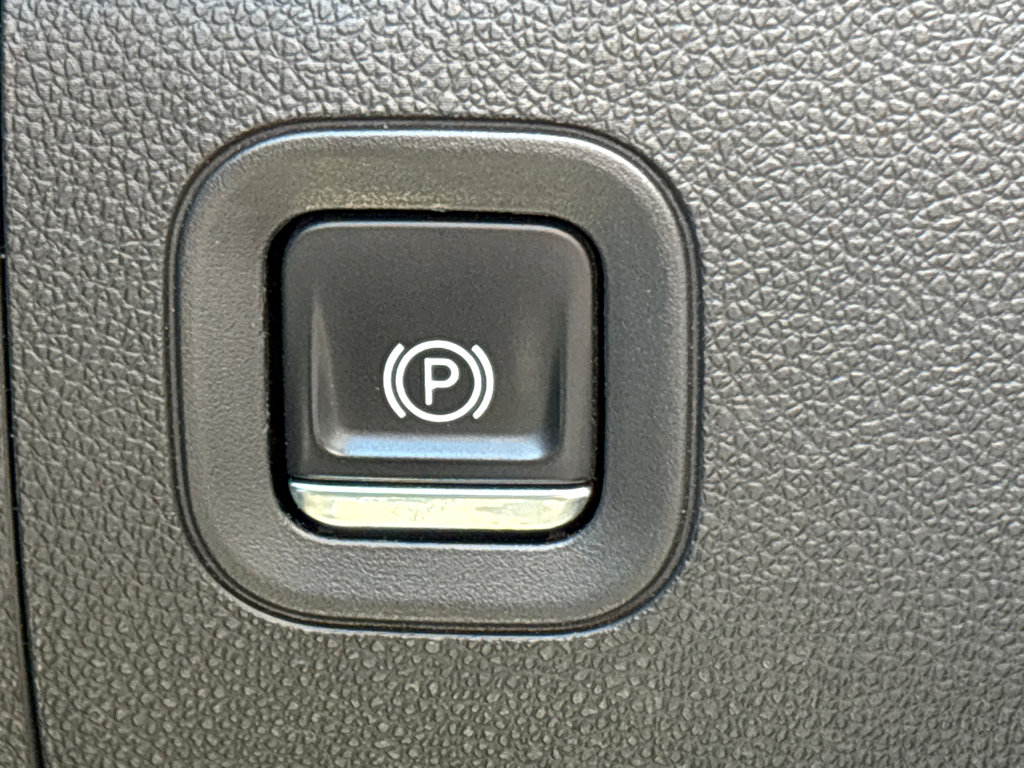 Used 2020 GMC Sierra 1500 AT4 w/ AT4 Premium Package image 30
