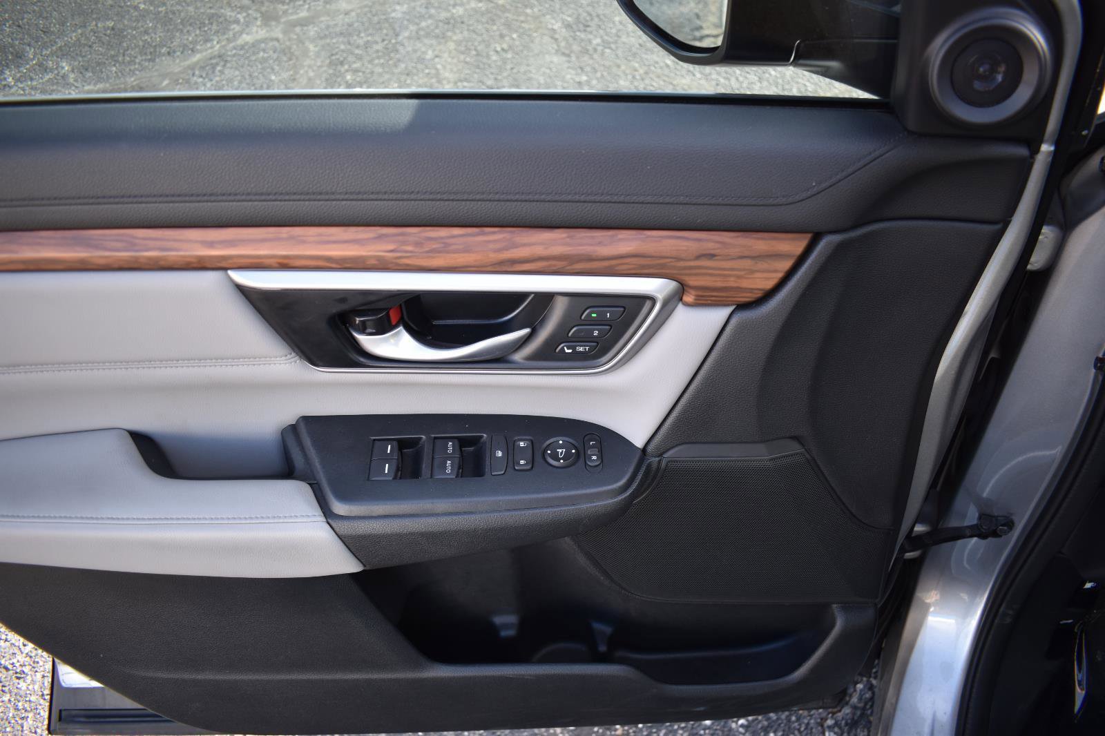 Used 2022 Honda CR-V Touring image 25