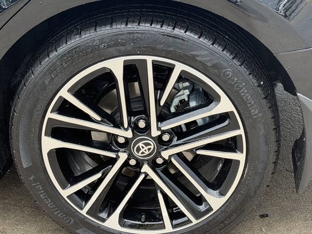 Used 2026 Toyota Camry XLE FWD image 8