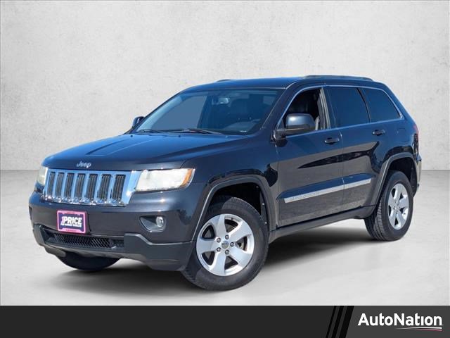 Used 2013 Jeep Grand Cherokee Laredo image 1