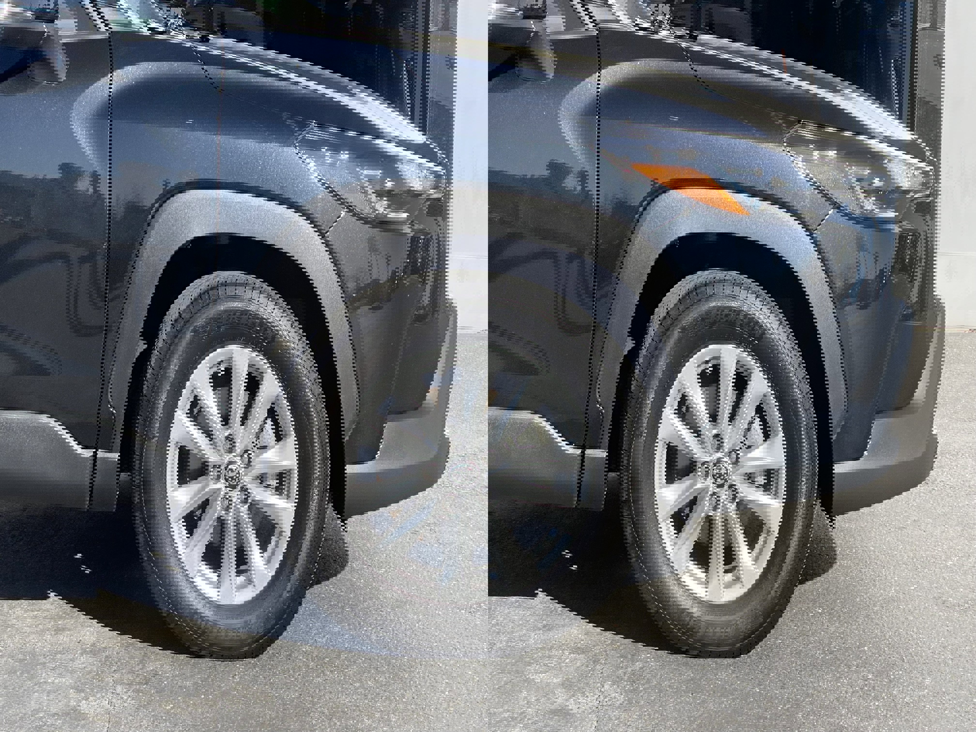 Used 2022 Toyota Corolla Cross LE image 8