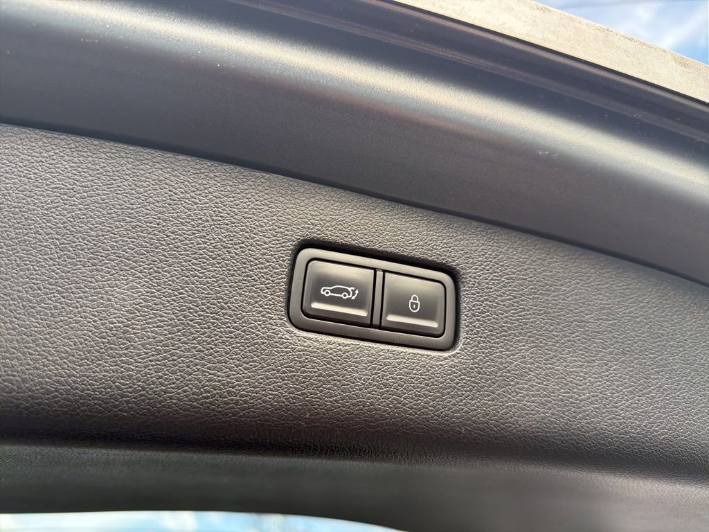 Used 2023 Genesis GV80 3.5T Advanced + AWD/4WD image 22