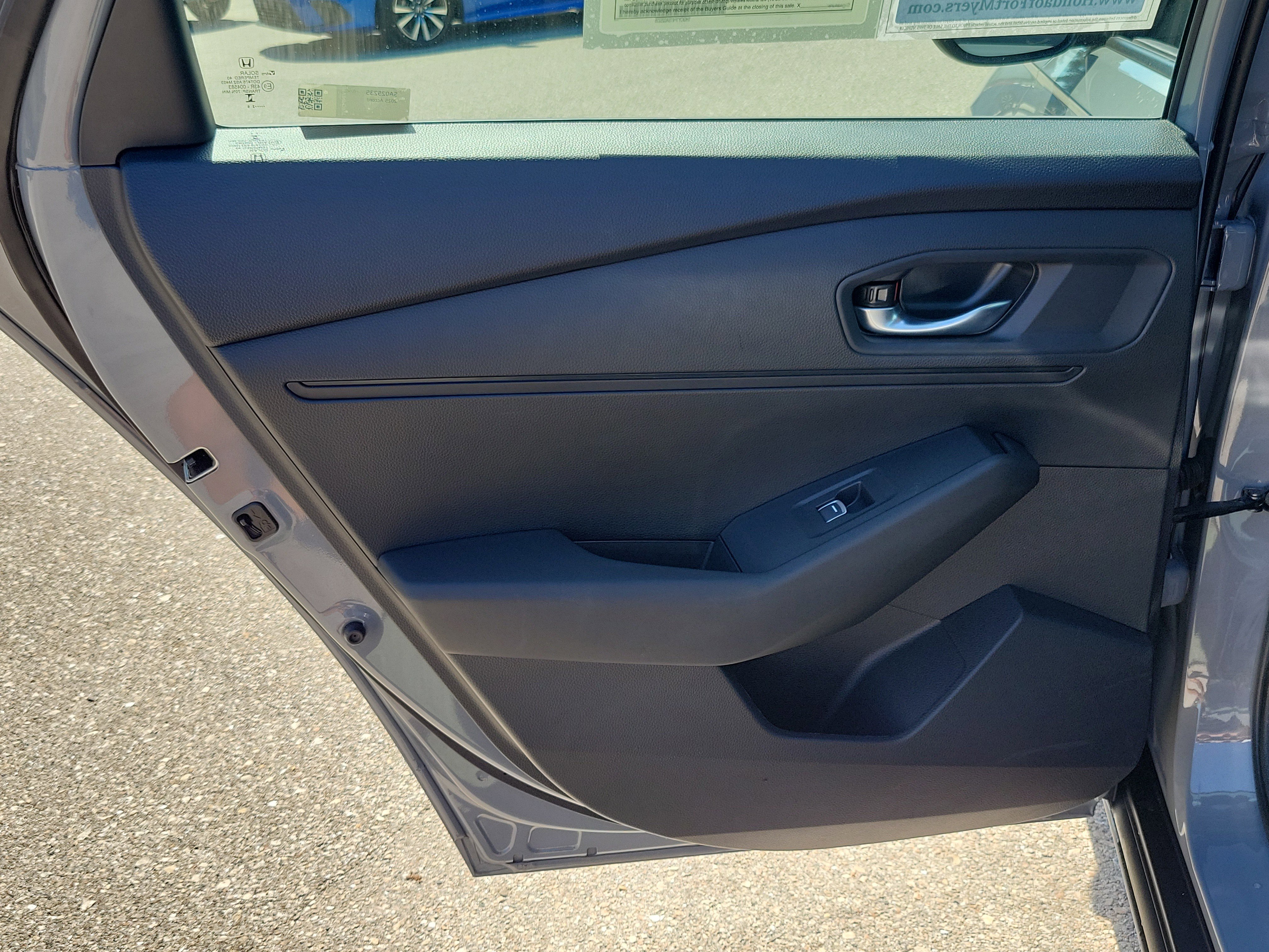 Used 2025 Honda Accord SE image 13