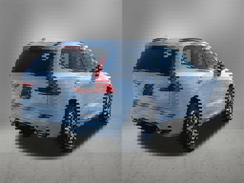 Used 2025 Volvo XC60 T8 Core w/ Protection Package Premier image 6