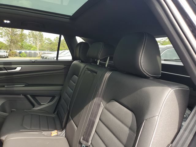 New 2026 Volkswagen Atlas Cross Sport SEL R-Line AWD/4WD image 9