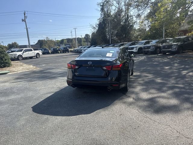Used 2025 Nissan Altima 2.5 SL FWD image 6
