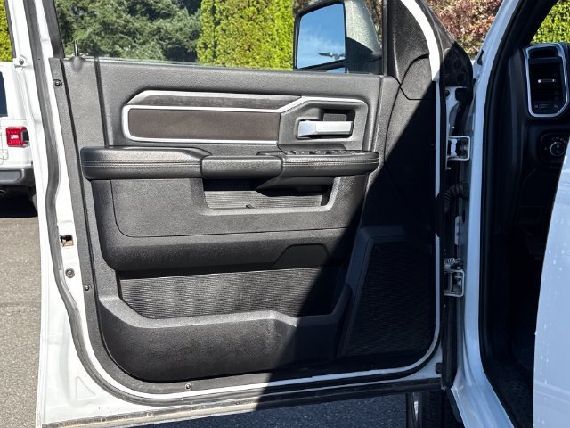 Used 2024 RAM 2500 Big Horn AWD/4WD image 17