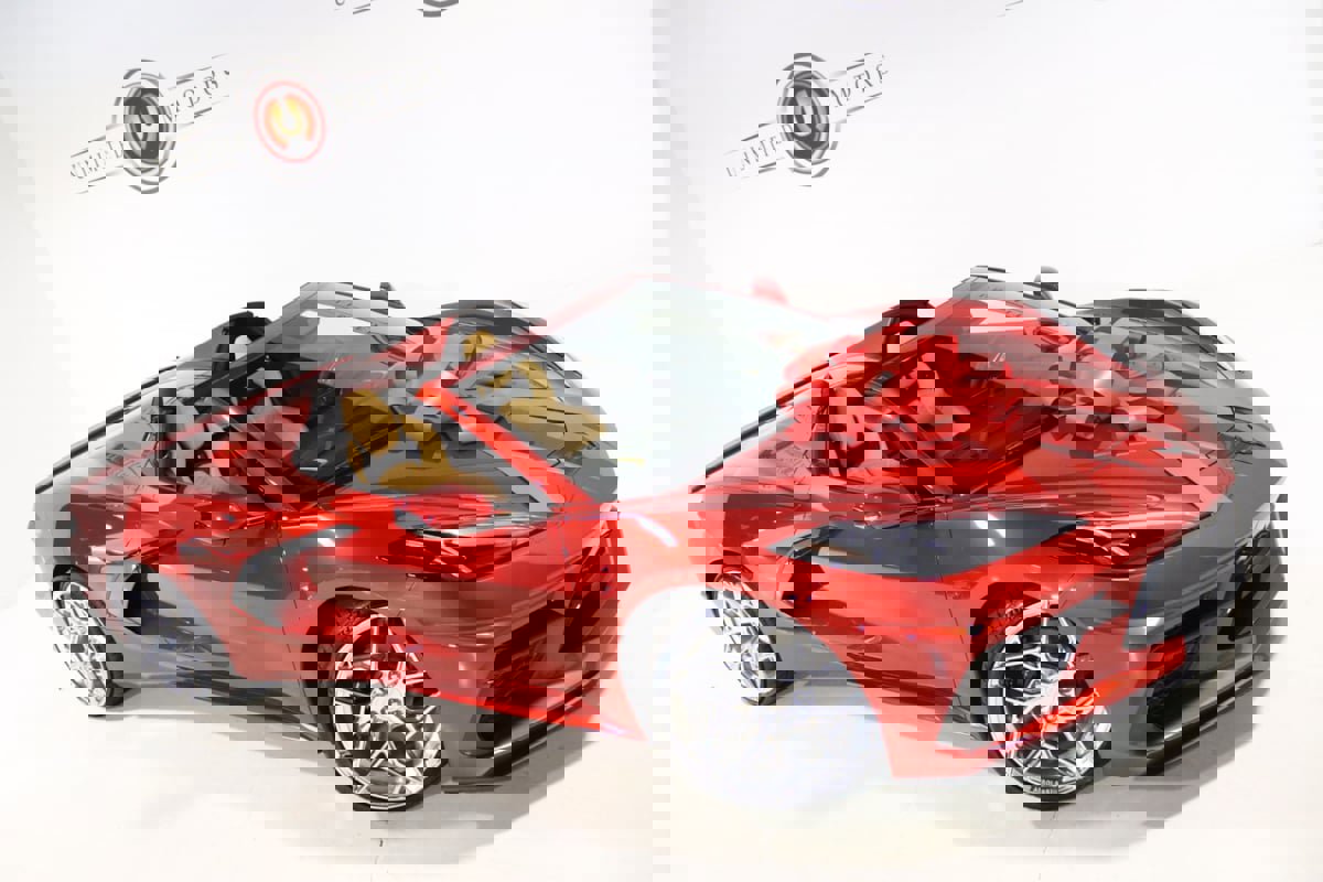 Used 2024 Chevrolet Corvette Stingray Premium Conv w/ Stealth Interior Trim Package image 2