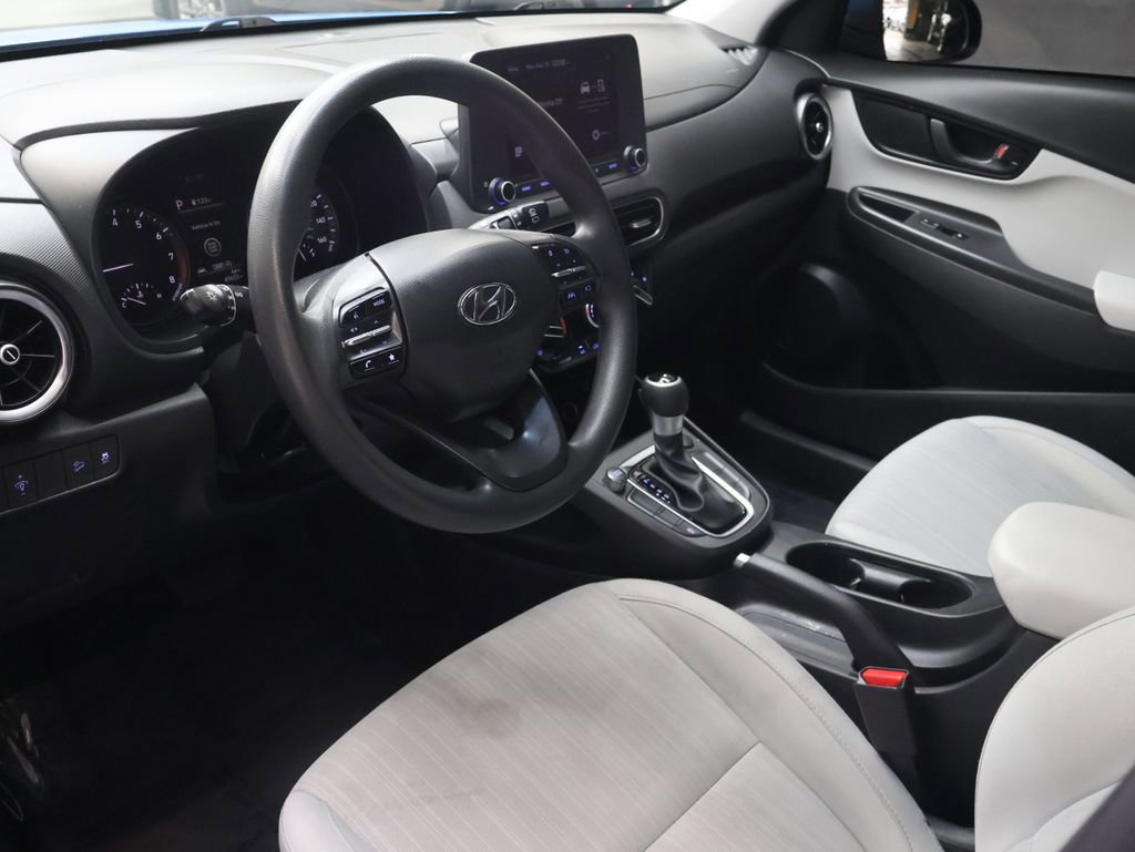 Used 2022 Hyundai Kona SEL image 17