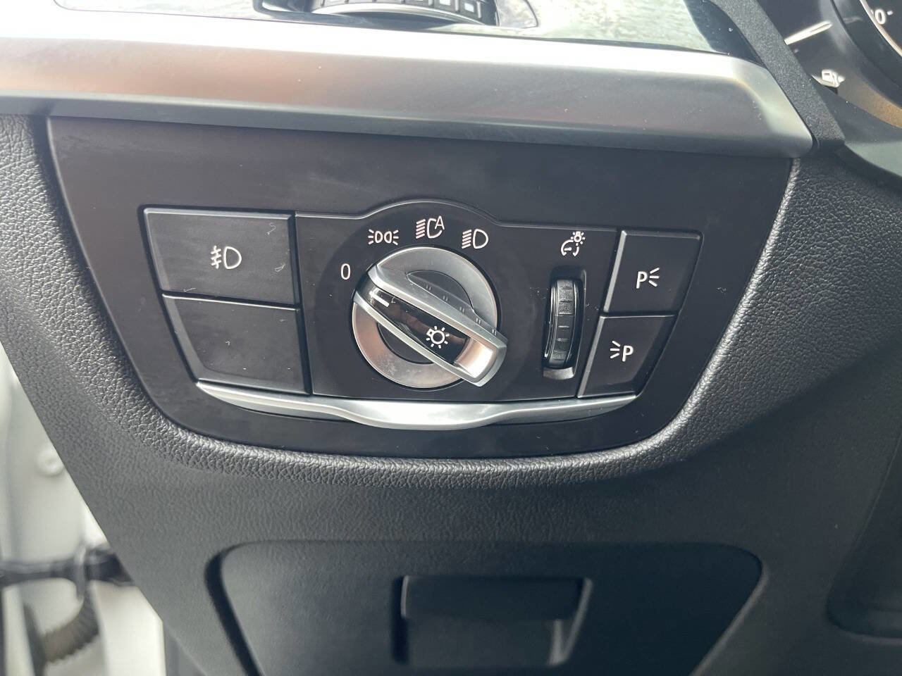Used 2020 BMW X3 xDrive30i w/ Driving Assistance Package image 33
