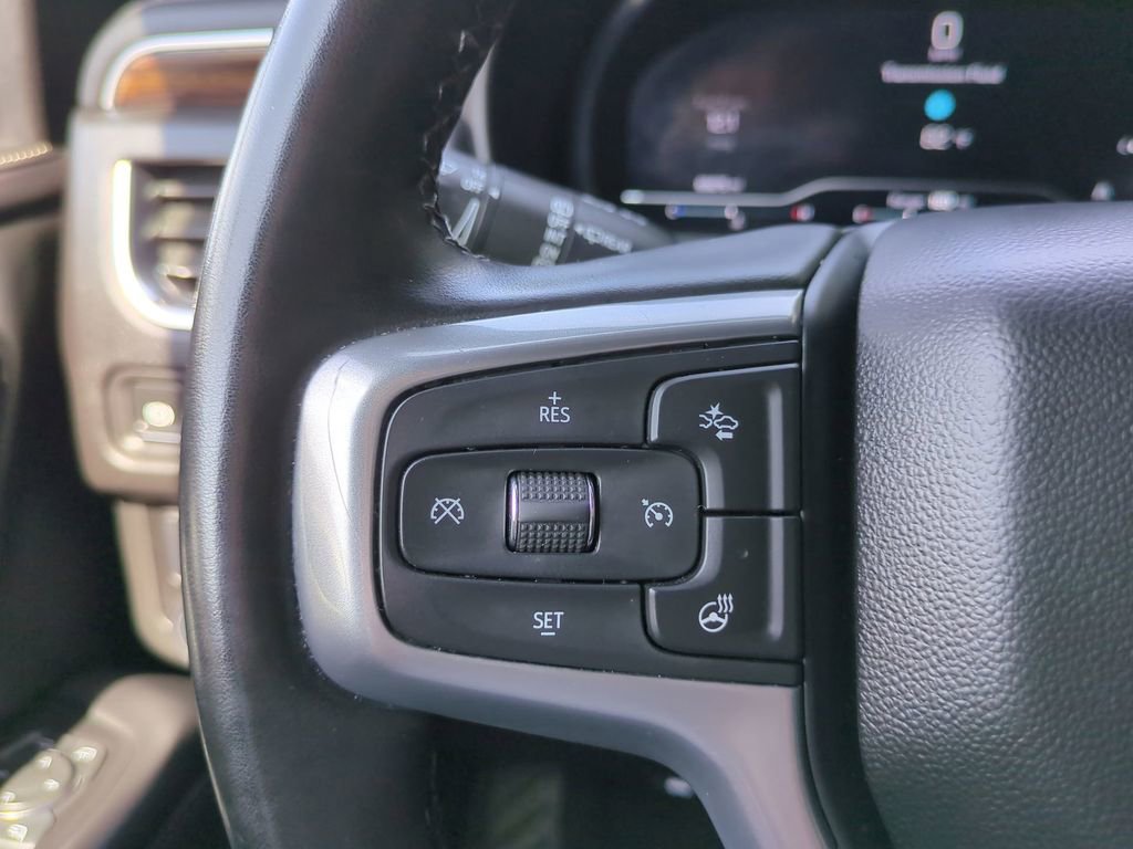 Used 2024 Chevrolet Suburban Premier RWD image 30