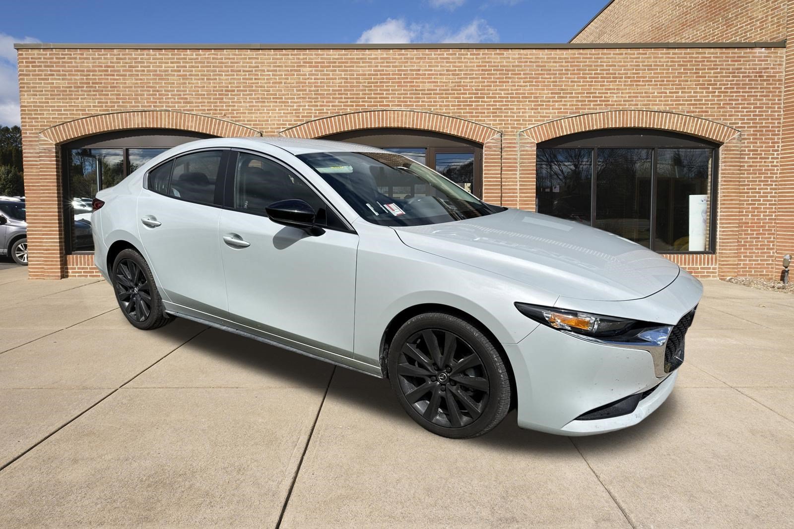 Used 2025 MAZDA MAZDA3 s FWD video 1