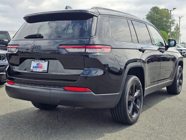 Used 2024 Jeep Grand Cherokee L Altitude AWD/4WD image 7